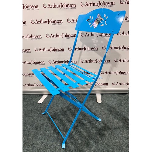 3046 - A blue metal 3 piece bistro garden set