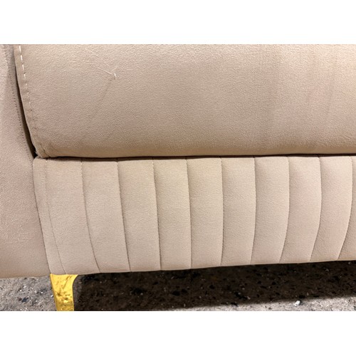 3101 - An Oxford three piece corner sofa 240x240 *This lot is subject to VAT