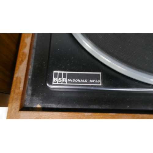 5009 - A quantity of stereo equipment including a BSR McDonald MP60 Professional series turntable record pl... 