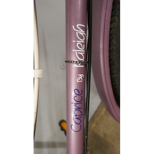 5030 - A Raleigh Caprice bicycle