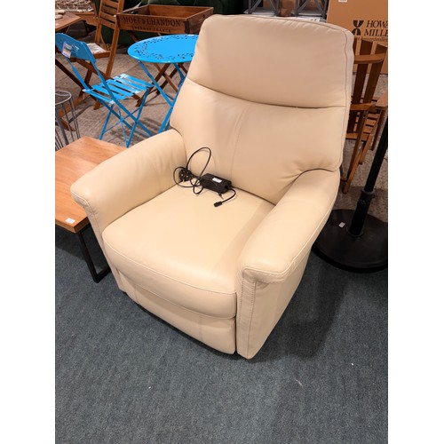 Lot 3086      