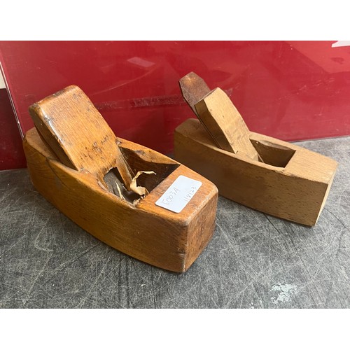 5003A - A quantity of assorted wooden planes, including Block Planes, Moulding Planes and Shaping Planes