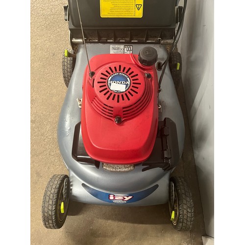 5021 - A Honda Izy model HRG6C35DEA 5.5HP high performance easy start petrol driven lawnmower  *Authority r... 