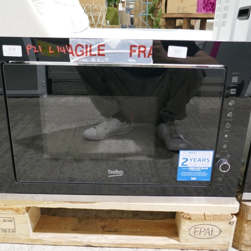 3122 - A Beko built-in microwave with grill  (damaged casing) (642-146) *This lot is subject to VAT