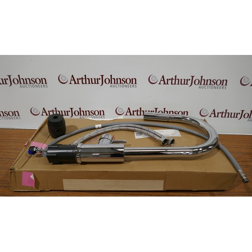 3124 - A Ceto chrome tap with pull-out spray  - high pressure only (654-12) *This lot is subject to VAT