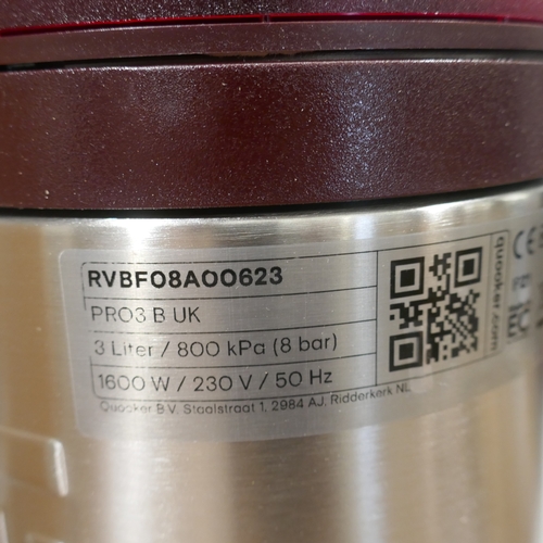 3130 - A Quooker Fusion 3in1 boiling water tank and a gold tap (missing parts)   (654-62,67) *This lot is s... 