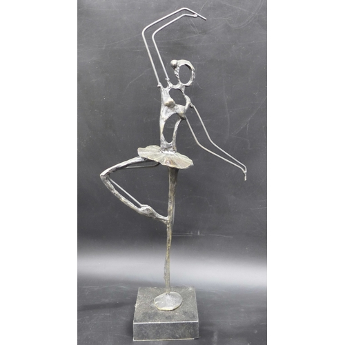 Lot 2002      