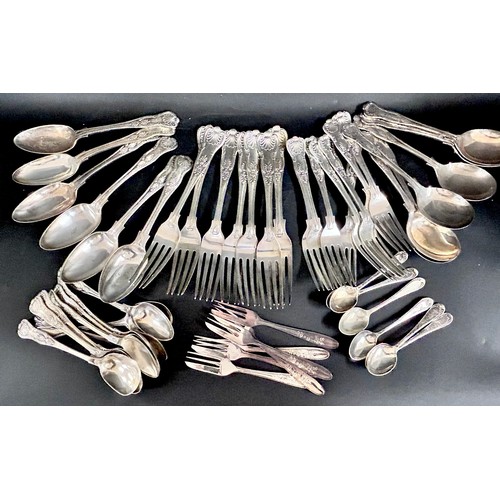2331 - A collection of silver plate to include a gallery tray, a pair of candlestick holders, a salt and pe... 