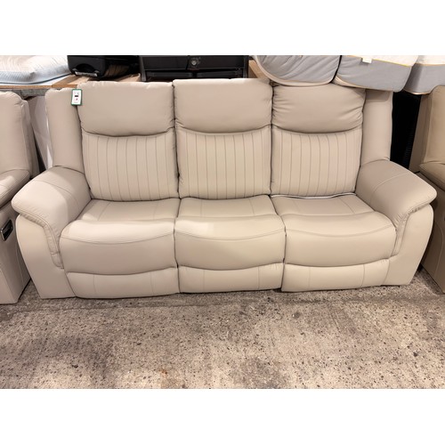 Lot 3024      