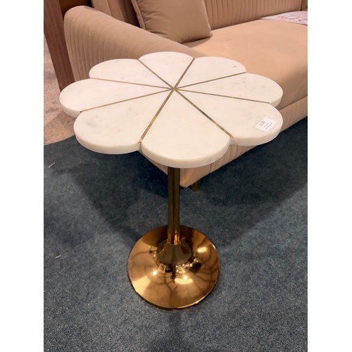 Lot 3129      