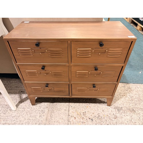 Lot 3130      