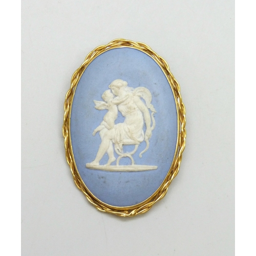 Lot 7051      