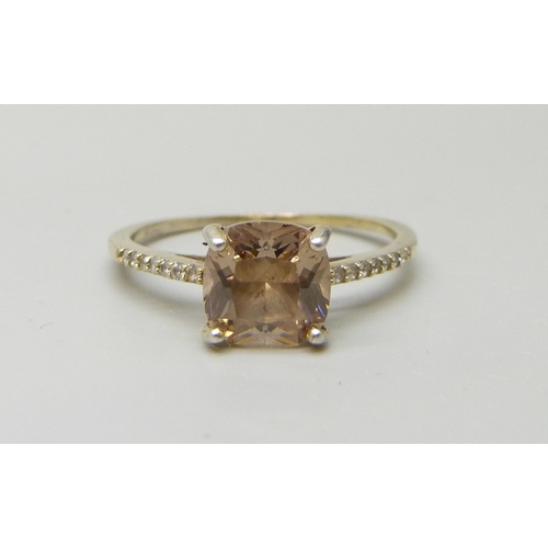 Lot 7061      
