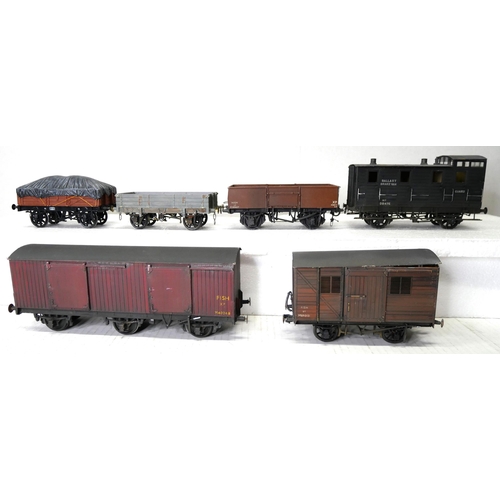 Lot 2043      