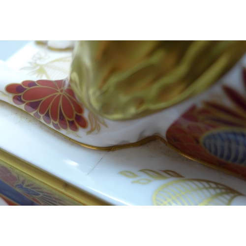 2002 - A Royal Worcester, The Nelson Collection, Trafalgar Lion, second quality, 11.5cm h  (crack on base)