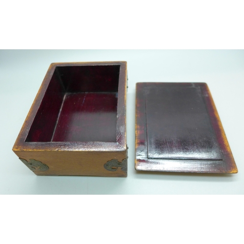 2007 - A vintage Chinese jewellery box with green stone insert, 11.5cm wide