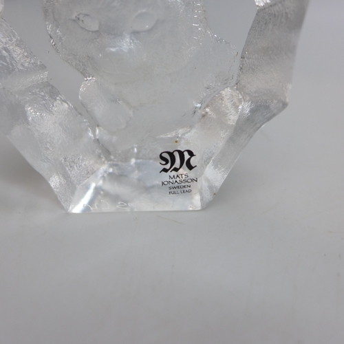 2010 - Five Swedish glass cat paperweights, four by Mats Jonasson and one by Nybro