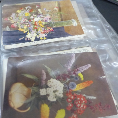 2041 - Collection of ephemera to include postcards, advertising ephemera to include Vinolia, Vim, Maypole S... 