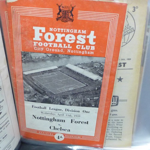 2059 - Football memorabilia; Nottingham Forest home and away progrmmes from the 1950's (9) and 1960's (21) ... 