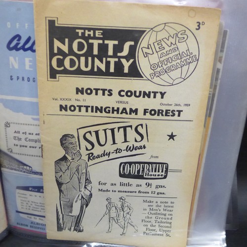 2059 - Football memorabilia; Nottingham Forest home and away progrmmes from the 1950's (9) and 1960's (21) ... 