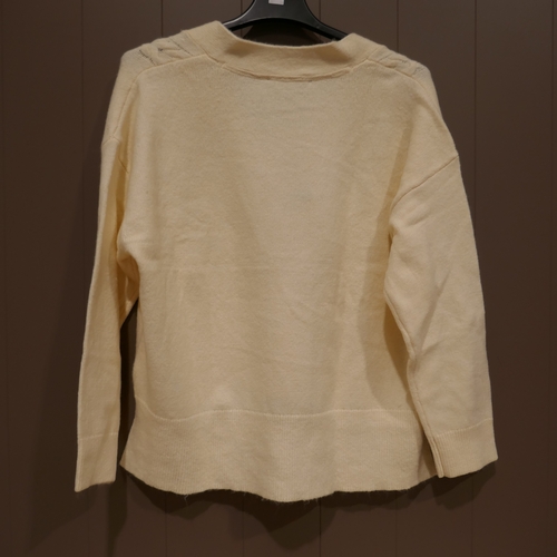 6039 - A large quantity of Andrew Marc ladies jumpers various sizes, mainly with tags (391-80) *This lot is... 