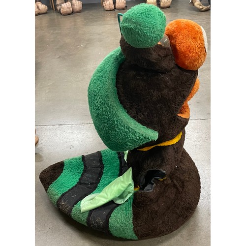 15 - It's A Knockout (TV Memorabilia) ; Bee costume, h 130cms approx. Please note: the purchaser does not... 