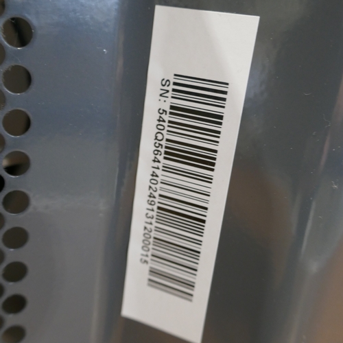 6006 - A Panasonic Solo black microwave (394-4) *This lot is subject to VAT