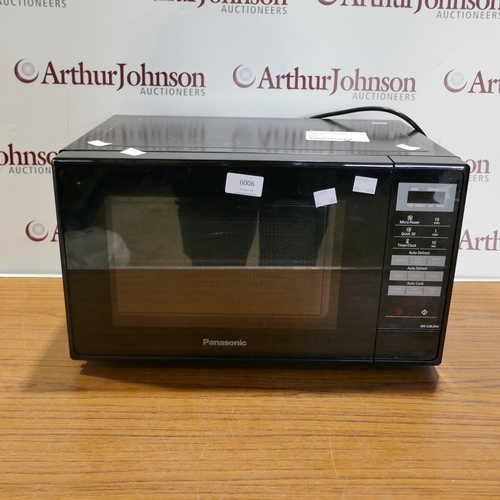 6006 - A Panasonic Solo black microwave (394-4) *This lot is subject to VAT
