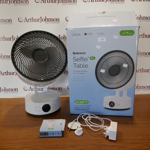 6038 - A Meaco Sefte 10” Pro desk top air circulator with battery and remote (394-113) *This lot is subject... 