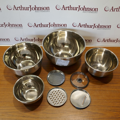 6058 - A Miu mixing bowl set with stainless steel graters  (394-155) *This lot is subject to VAT