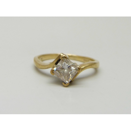 7029 - A 9ct gold white stone solitaire ring, 2.3g, J