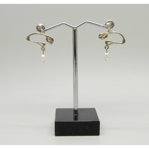 7035 - Malcolm Gray, a pair of Scottish silver Art Nouveau design earring set with pearls, 2.4cm