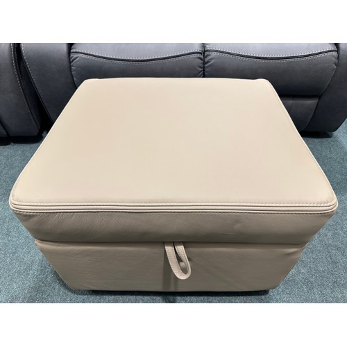 Lot 3102      