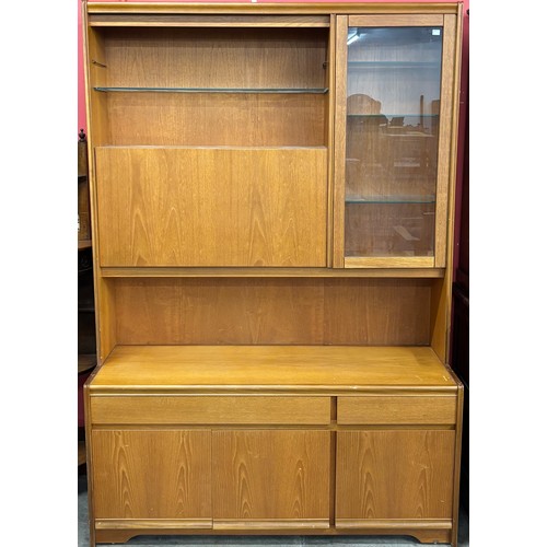 92A - A William Lawrence teak room divider