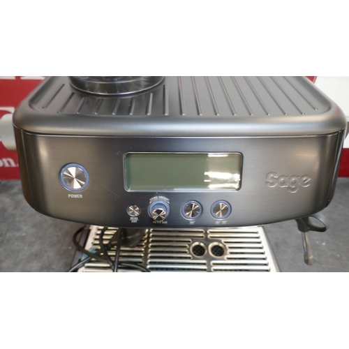 5005 - A Sage Barista pro pump coffee machine, RRP £483.33 + VAT (399-353) *This lot is subject to VAT