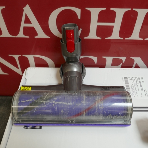 5011 - A Dyson V8 advanced stick  vacuum cleaner, RRP £264.99 + VAT (399-349) *This lot is subject to VAT