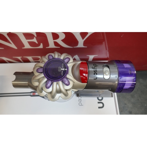 5012 - A Dyson V8 Advanced stick vacuum cleaner, RRP £264.99 + VAT (399-348) *This lot is subject to VAT