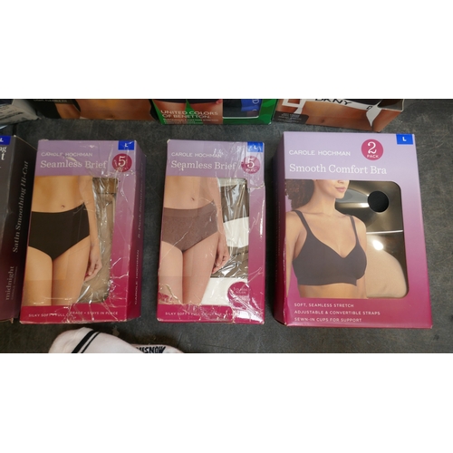 5015 - A selection of womens briefs and bras, mens Penguin trainer socks and United Colours of Benetton box... 