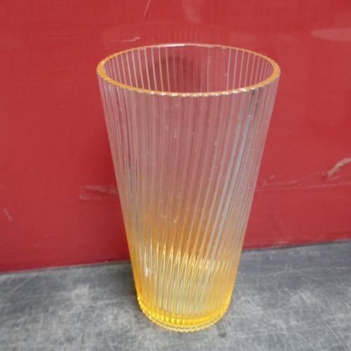 5018 - Three animal mugs, a glass and two thermal mugs  (399-29,514) *This lot is subject to VAT