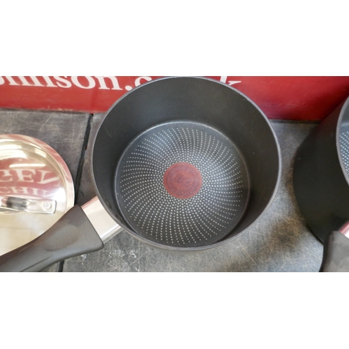 5025 - A Tefal Induction 5 piece set (399-8) *This lot is subject to VAT