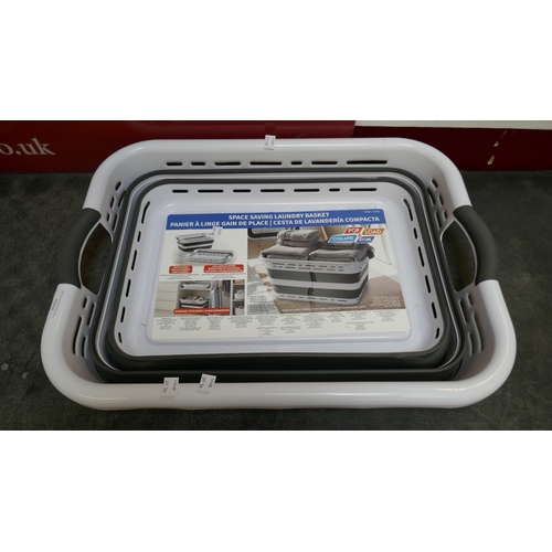 5032 - A pack of 5 Grandeur bath towels and a Pop & Load collapsible laundry basket (399-365,368) *This lot... 