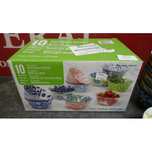 5034 - A Provence stoneware bowl set (399-40) *This lot is subject to VAT