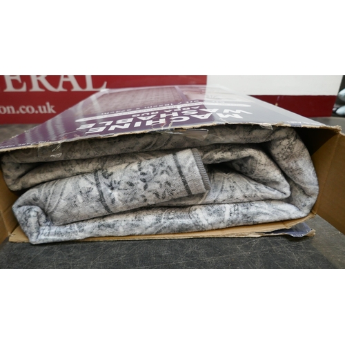 5038 - A Wyatt & Ash washable 100% polyester mink 6x9 rug (399-34) *This lot is subject to VAT