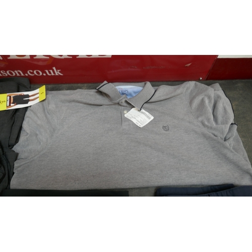 5064 - A box of T-shirts, shirts and shorts, various sizes and styles (681999-28) *This lot is subject to V... 