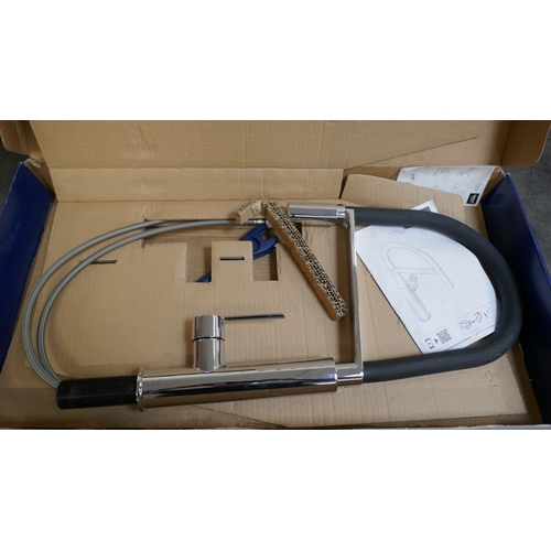 5066 - A Grohe chrome kitchen tap, RRP £149.99 + VAT (399-395) *This lot is subject to VAT
