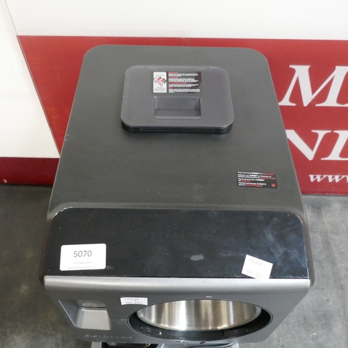 5070 - A Gourmia soft serve ice cream maker, RRP £119.99 + VAT (399-403) *This lot is subject to VAT