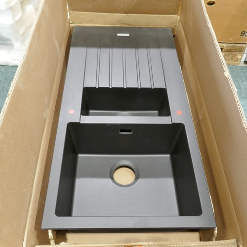 Lot 3136      