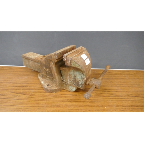 Lot 5018      