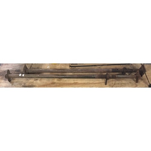 Lot 5056      