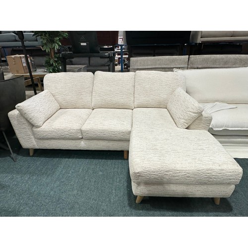Lot 3085      